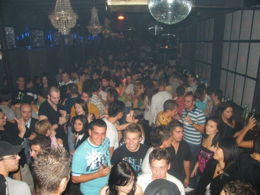 Alex - Club Twice