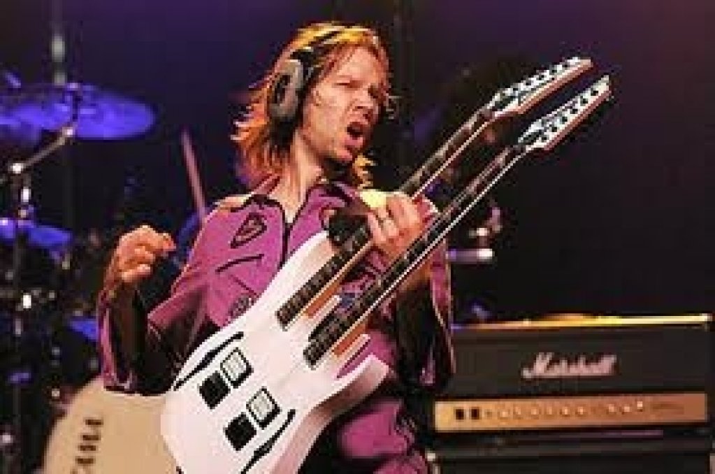 Concert Paul Gilbert @ The Silver Church