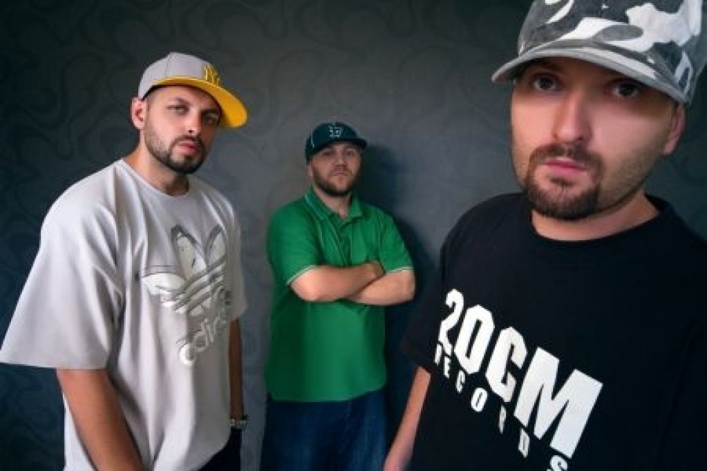 Parazitii concerteaza la B\'ESTFEST Summer Camp 2012
