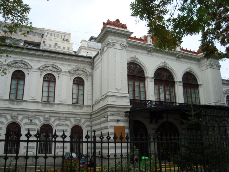 Muzeul Municipal Bucuresti (Palatul Sutu)
