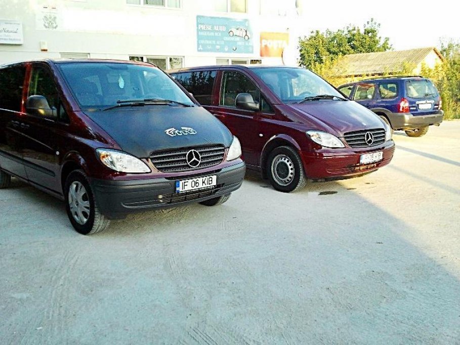 Transport persoane cu vanuri 6,7 si 8 locuri si cu microbuze 15 locuri.