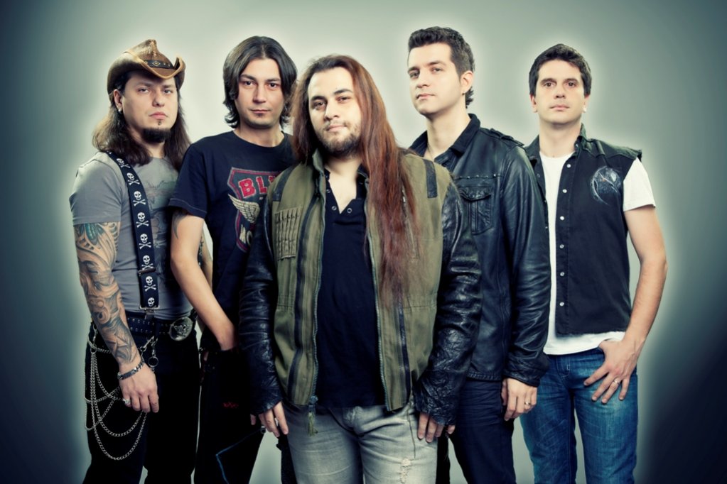 Duet surpriza in concertul SCORPIONS! Trooper featuring Mitza de la Bere Gratis!
