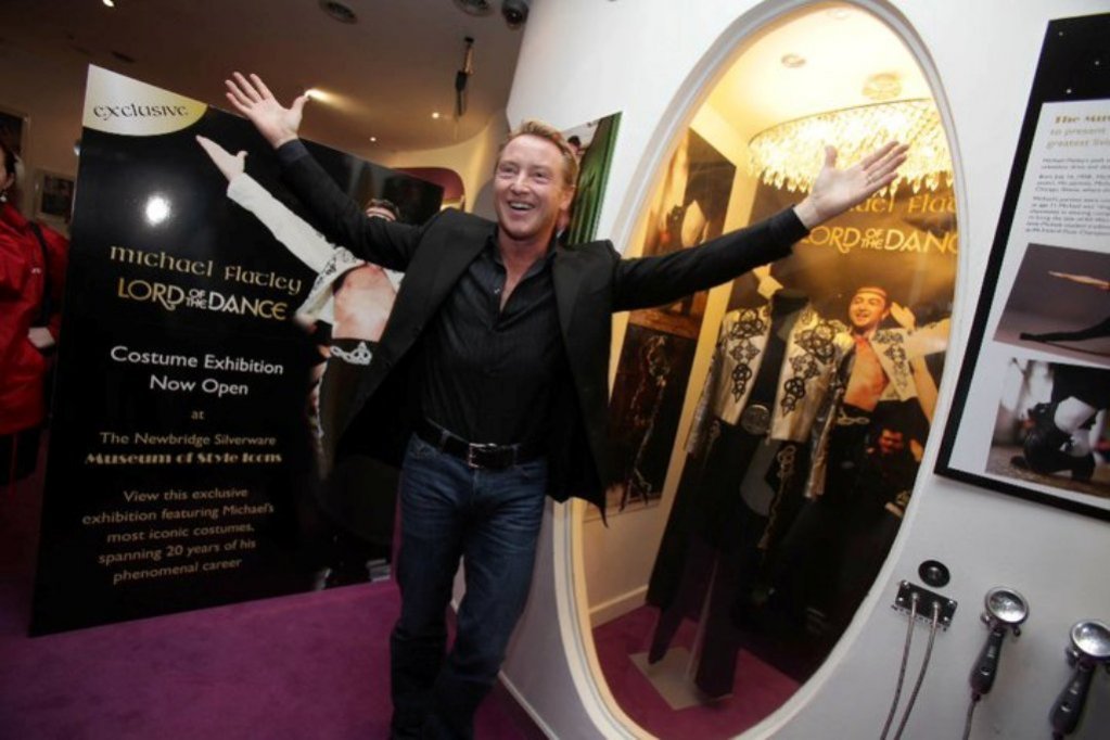Costumele lui Michael Flatley, expuse la cel mai nou muzeu al designului din Irlanda!