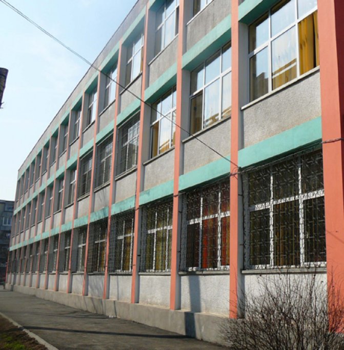 Scoala cu clasele I-VIII Nr. 160 Sfanta Treime