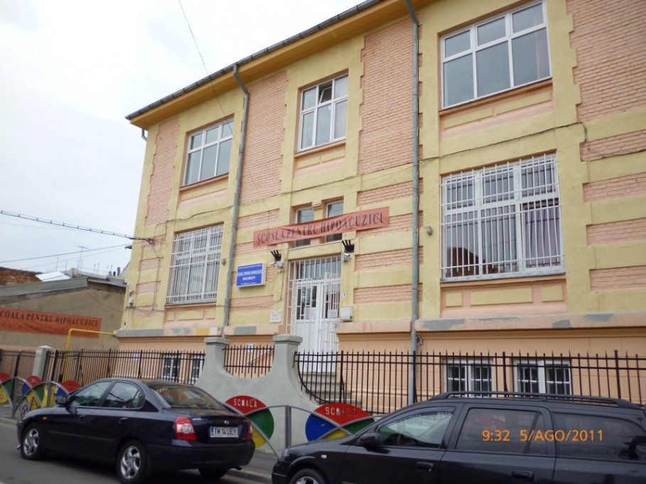 Scoala pentru Hipoacuzici
