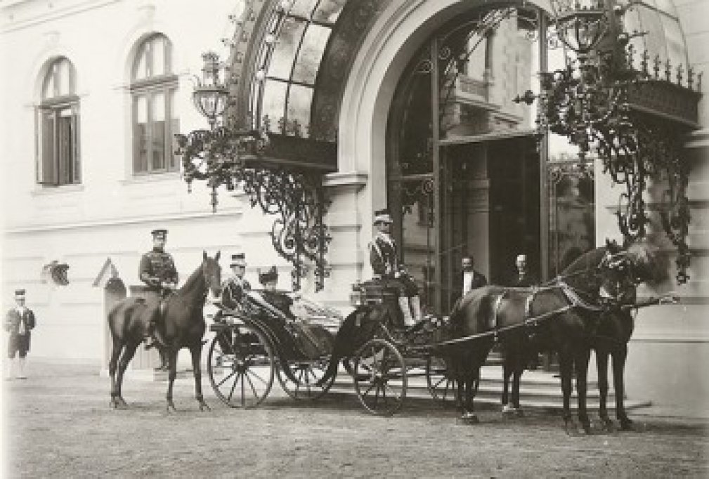 In vizita la Palatul Cotroceni, cu istoricul Georgeta Filitti