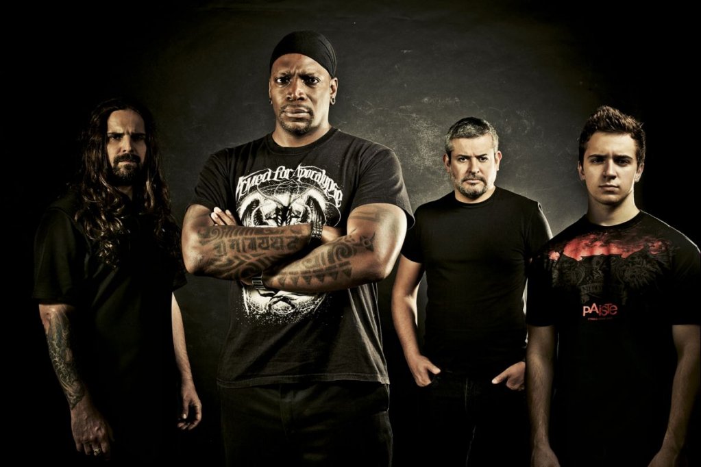 Castiga un Meet&Greet si 100 de bilete Golden Circle la METALHEAD Meeting la tombola Monster Energy