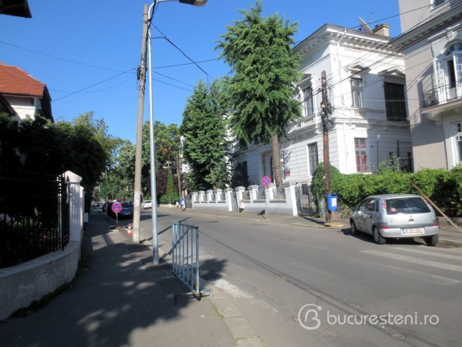 Strada Dumbrava Rosie