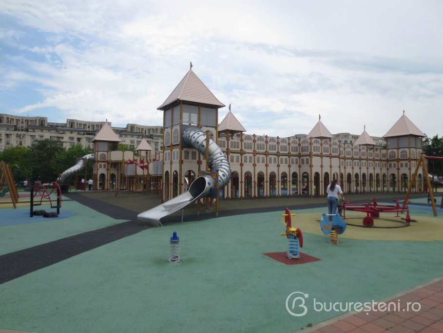 Loc de joaca - Parcul Izvor