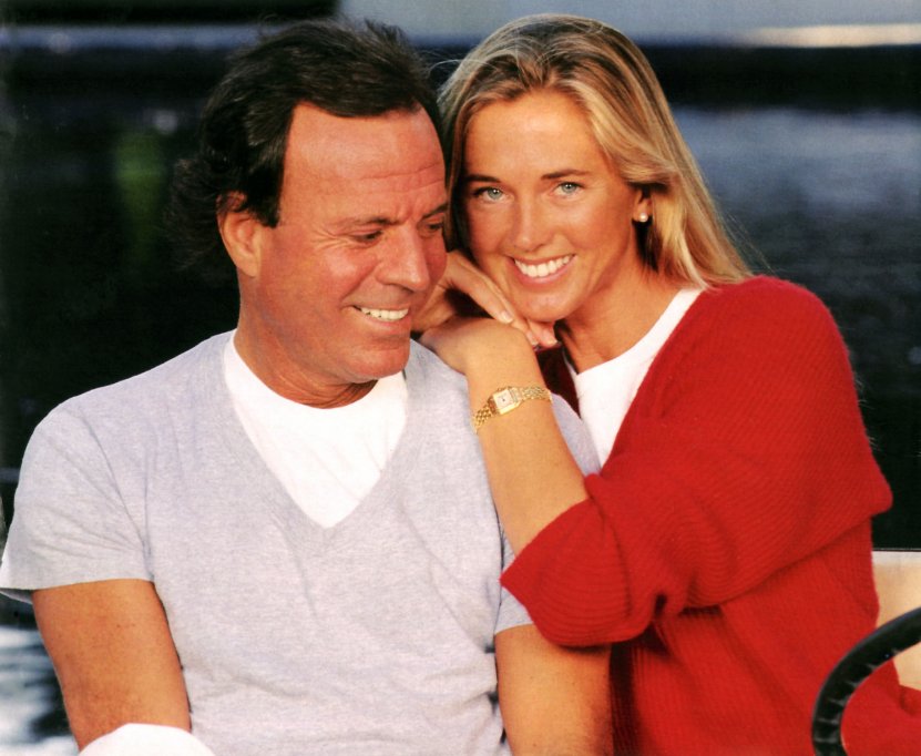 Succesul lui Julio Iglesias la femei, iluzie sau realitate