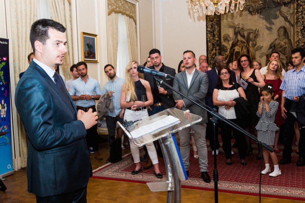 Lansare la Londra: GHIDUL comunitatii romanesti din Marea Britanie