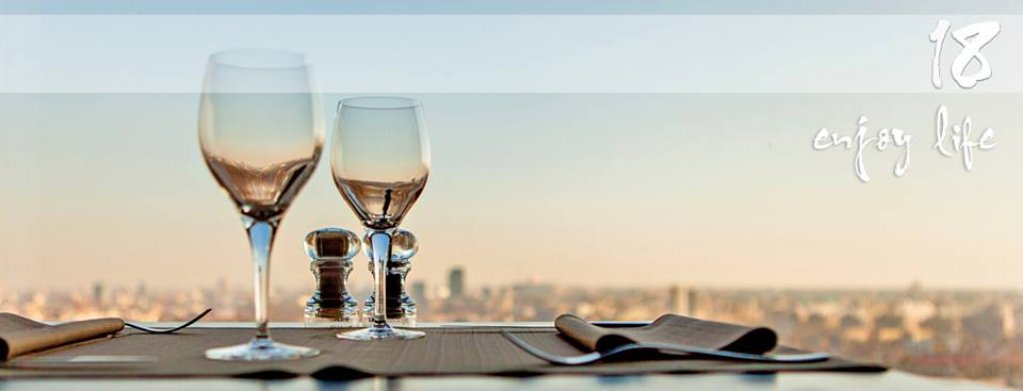 Restaurant 18 Lounge