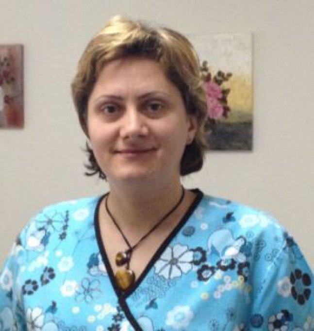Petrescu Laura - doctor