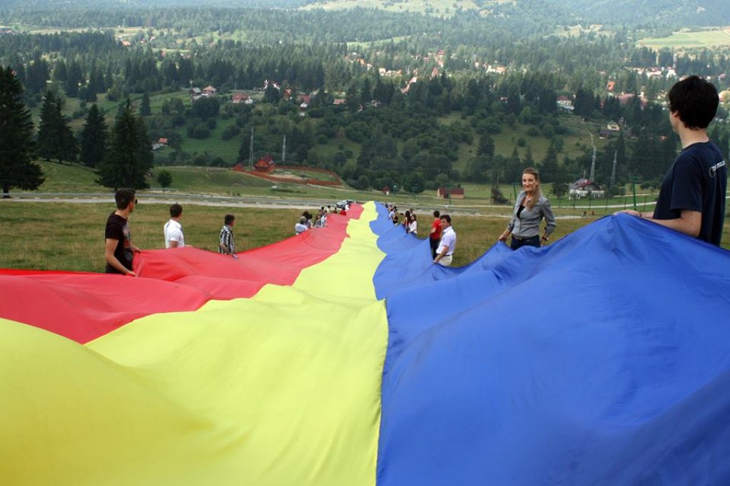 Tricolor de 150 de metri desfasurat in Harghita