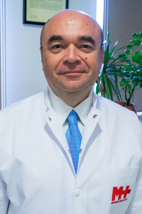 Vladareanu Radu - profesor doctor