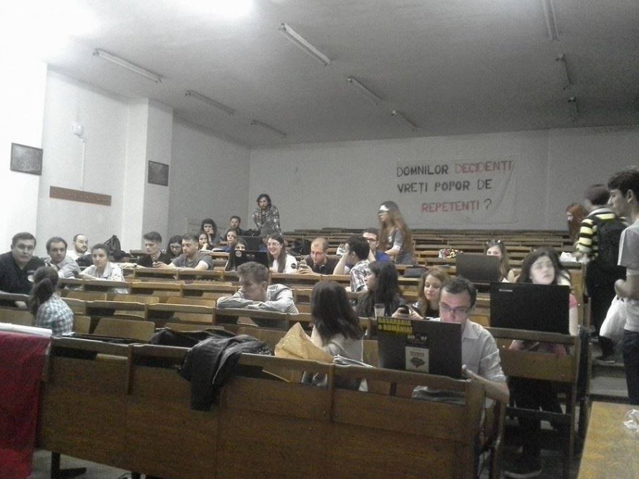 Studentii vor continua protestele