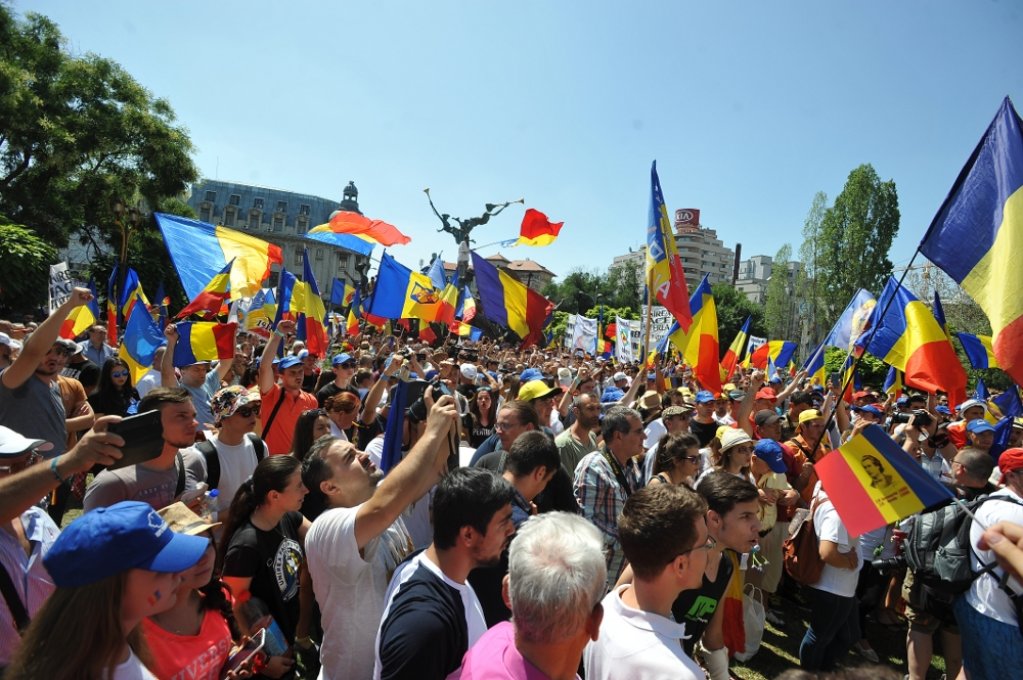 Presedintia, Parlamentul si Guvernul, interpelate pentru Unire