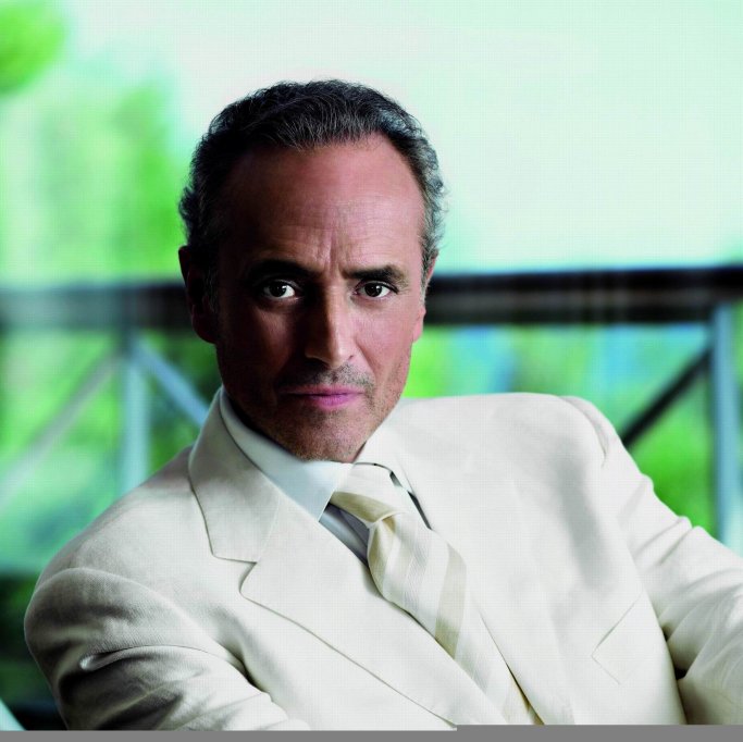 O luna pana cand JOSE CARRERAS va concerta in premiera la Cluj!