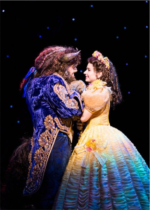 Disney Beauty and The Beast: distribuție americană și coloană sonoră excepțională