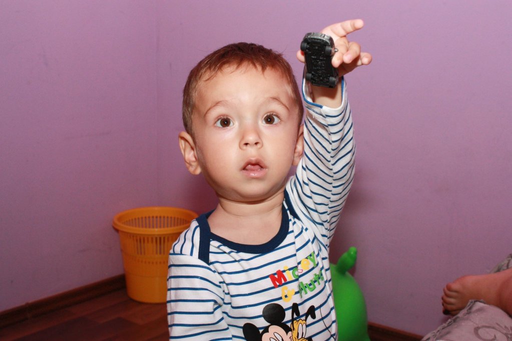 Cinci tumori îi pot curma viața unui copil de doi ani