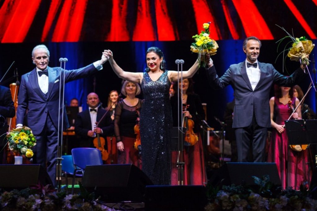 JOSE CARRERAS, aplaudat minute in sir in concertul de la Cluj-Napoca!