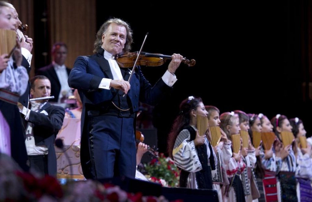 Marele artist Andre Rieu, premiat la Gala Premiilor de Excelenta in Civism "Om intre oameni"