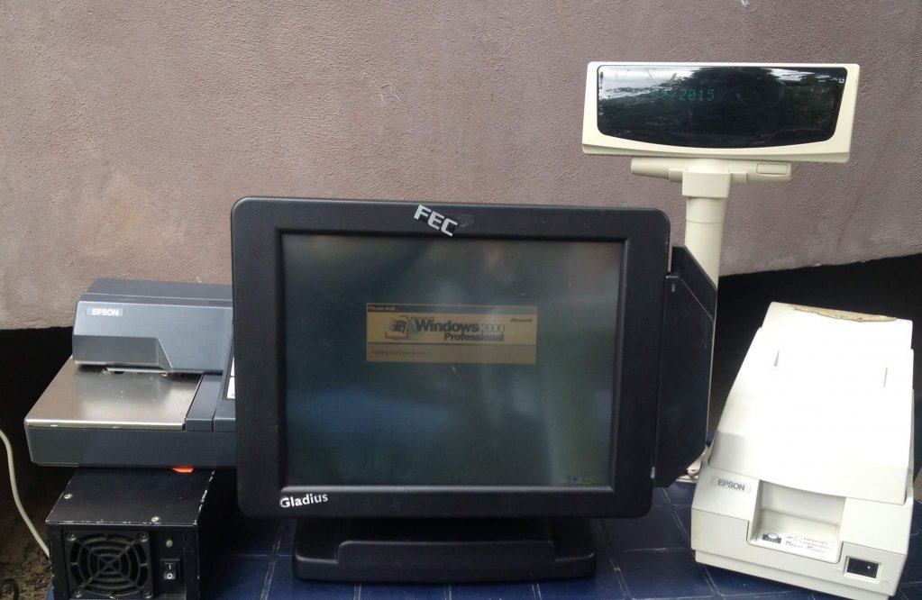 Casa de marcat sistem touch-screen all in one pentru restaurant
