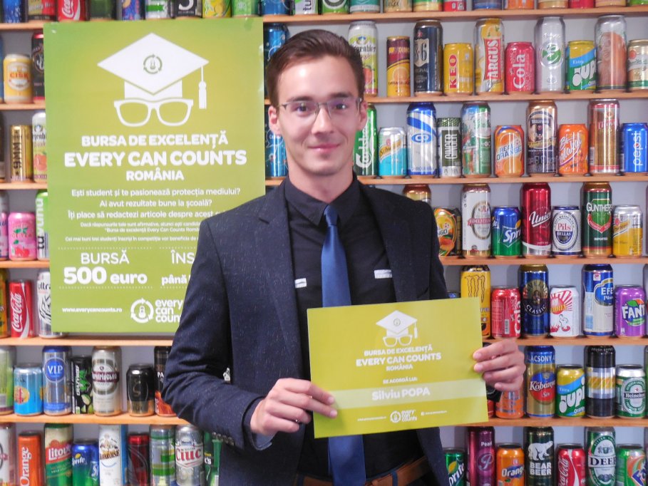 Studenţi din Cluj-Napoca şi Iaşi câştigători ai Bursei de Excelenţă Every Can Counts