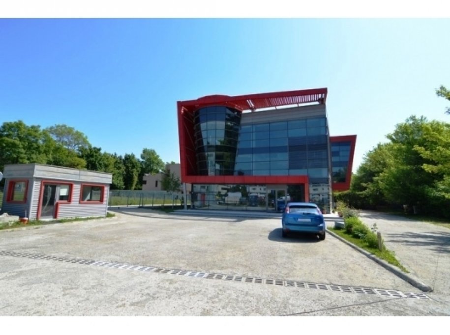 Inchiriere/vanzare spatii in imobil de birouri Otopeni, Bucuresti