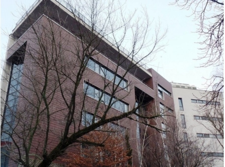 Sedii de inchiriat sau vanzare in cladire birouri Herastrau, Bucuresti