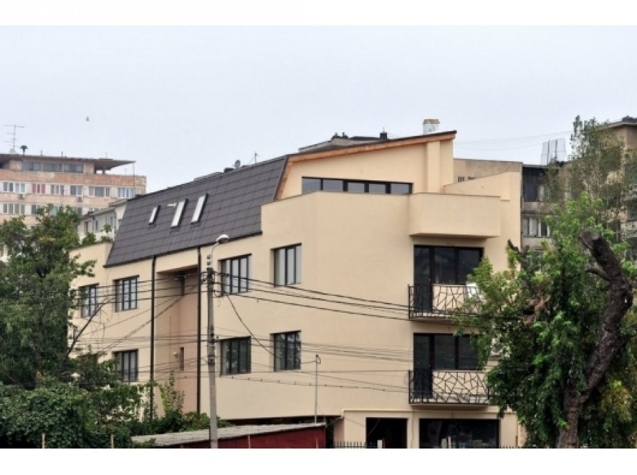 Cladire de birouri la vanzare Mihalache, Bucuresti