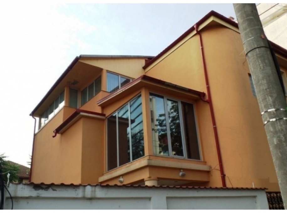 Spatii de vanzare in casa-vila Caramfil, Bucuresti