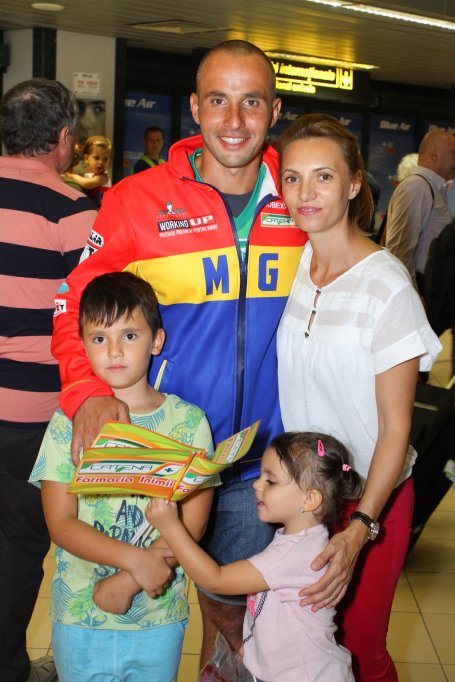 S-a întors în tara Paul Georgescu, romanul care a traversat Canalul Manecii intr-un timp record!