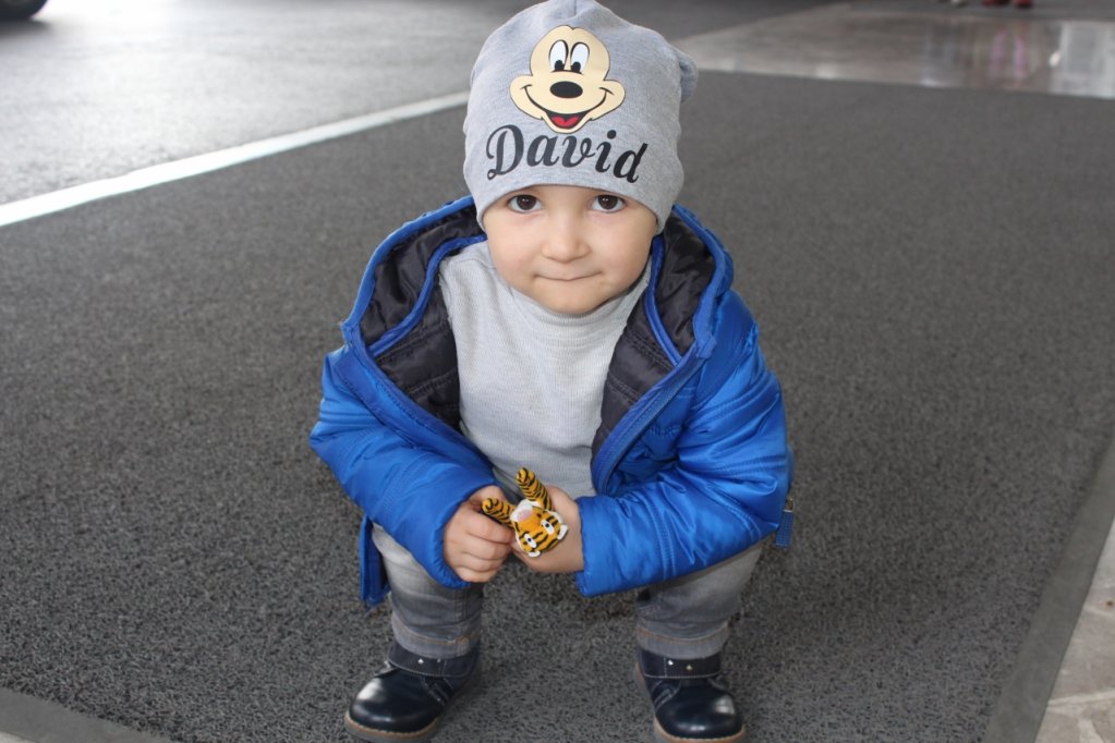 Lupta micuţului David cu CANCERUL, aproape de un final fericit