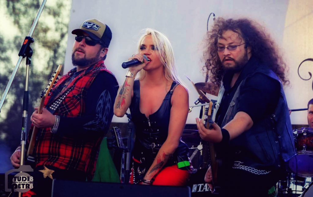 Concert Scarlet Aura