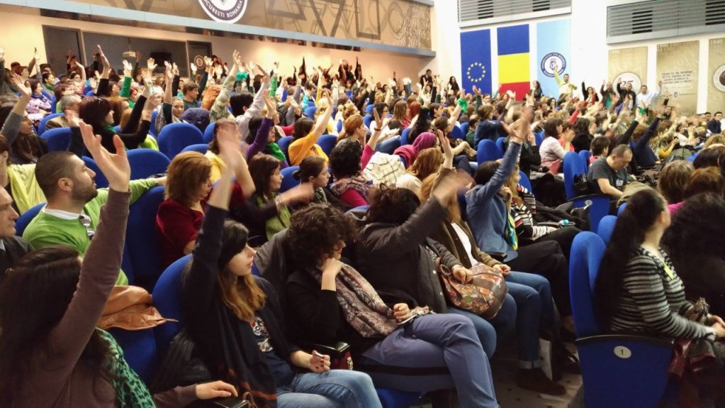 Psihologii din ţară se revoltă şi cer alegeri democratice în Colegiul Psihologilor din România