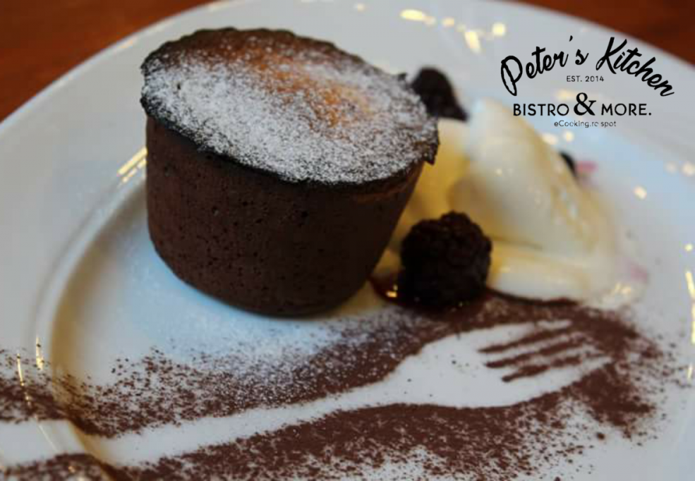 Sarbatoreste-ti ziua onomastica la Peter's Kitchen, de Florii!