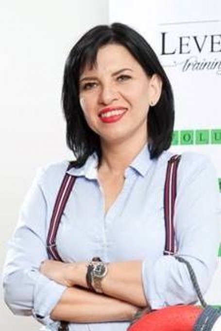 Diferenţa dintre mamele-antreprenor, femeile-casnice şi femeile-angajat