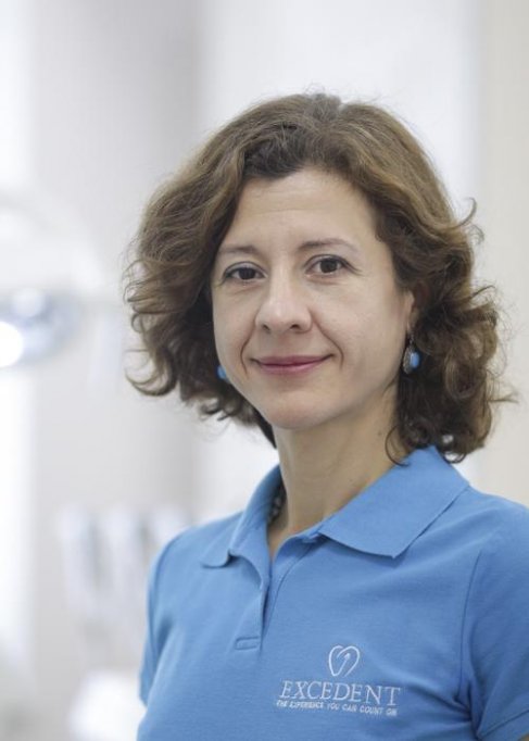 Angela Andra - doctor