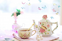 3 rețete de ceaiuri aromate pentru primăvară