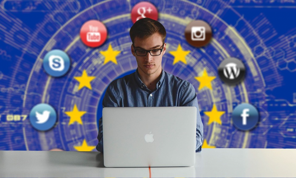 Ce presupune protecția datelor în mediul virtual? Informații utile