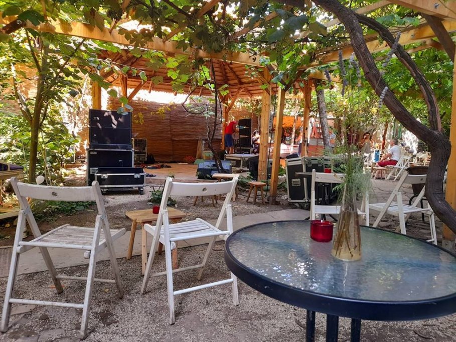 Gradina Sticlarilor