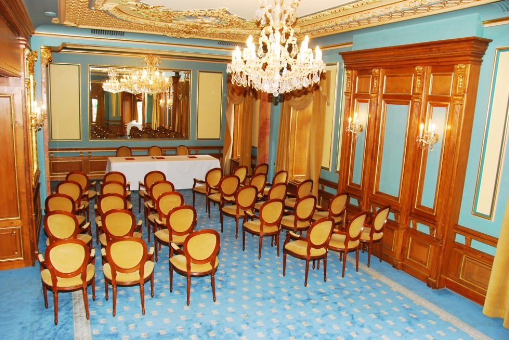 Blue Salon