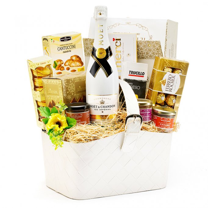Cadouri de 8 Martie și coșuri cadou de Paște, de la gourmetGIFT.ro