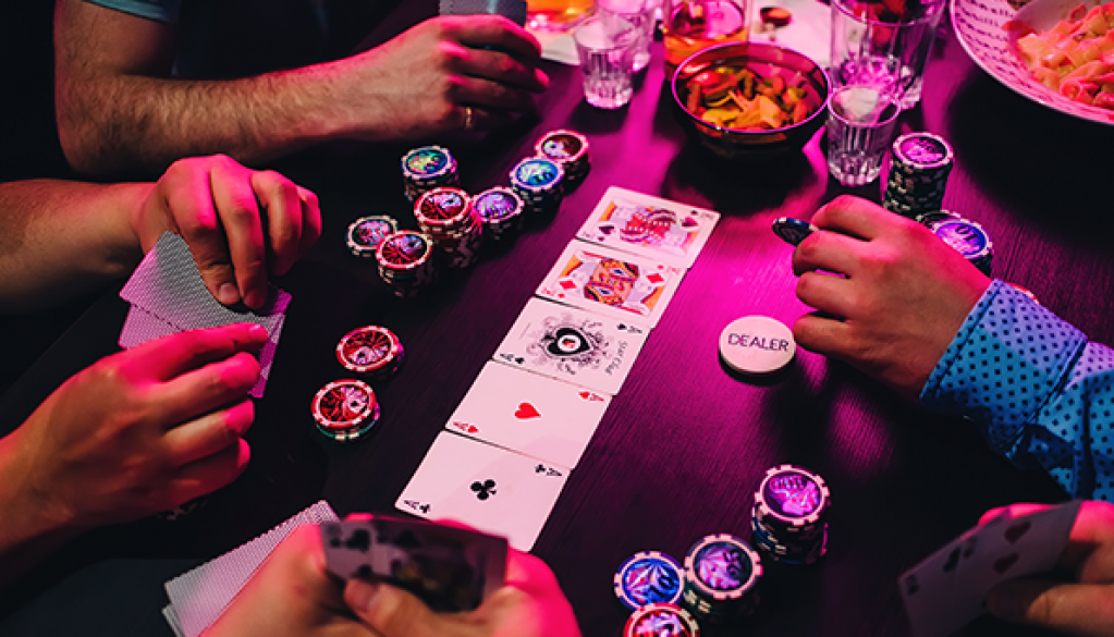 Joacă Poker online direct din fotoliul casei tale! Descoperă cum poți face acest lucru!