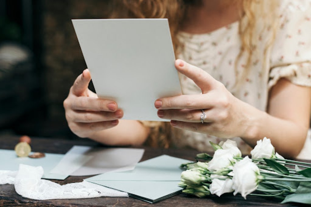 5 idei pentru personalizarea invitațiilor de nuntă