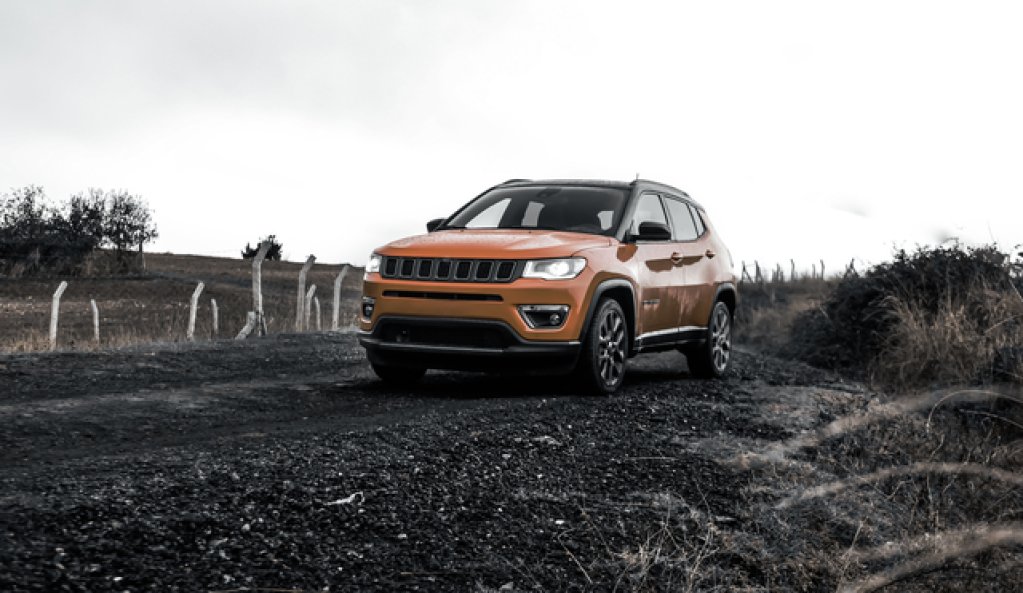 Cum urci și cum cobori cu ușurință din SUV- uri sau mașini off-road?