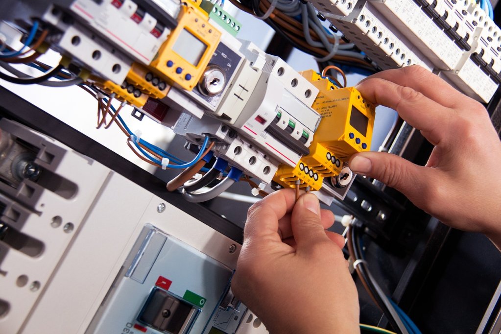 4 pasi pentru a obtine un bransament electric - recomandare firma acreditata ANRE