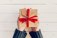 Cadouri personalizate VS cadouri obisnuite - ce este recomandat sa alegi