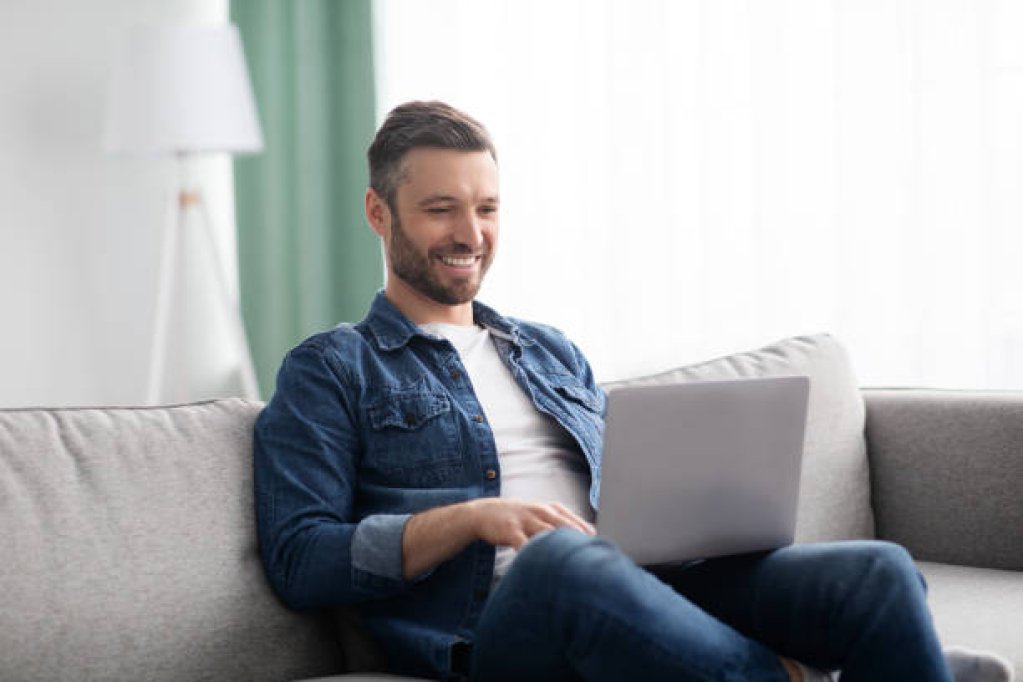 Descoperă universul păcănelelor online: de la începător la expert